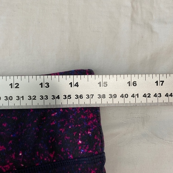 Tuff Athletics Women's Purple / Pink Splatter Pattern Yoga Capri Legging Pants M - Picture 9 of 12